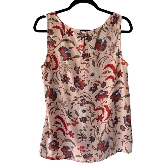 LOFT | NWOT SLEEVELESS FLORAL PLEATED TOP | SIZE: MEDIUM/PETITE - Picture 6 of 8